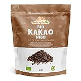 Roh Kakao Nibs Bio 1Kg. Organic Raw Cacao Nibs. Rohkost, natürlich und rein. Produziert in Peru aus der Theobroma Pflanze. Quelle für Magnesium, Kalium und Eisen.